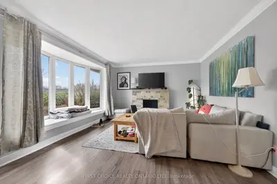 1307 Aurele Street, Cyrville - Carson Grove - Pineview, On K1b 3l4