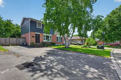 28 Edgemere Crescent, London South, On N5z 4m5