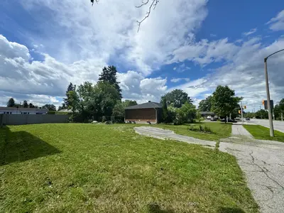 Vacant Land in Alta Vista and Area