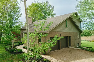 Detached in North Dumfries
