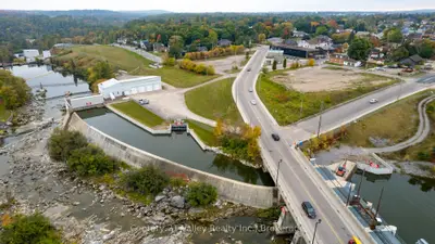 20 Bridge Street, Renfrew, On K7v 3r2