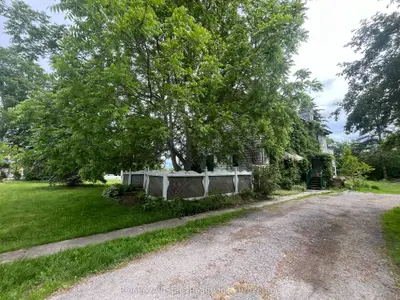 173 Lindsay Street S, Kawartha Lakes, On K9v 2n2