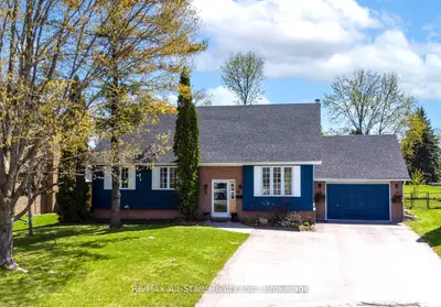 9 Don Court, Kawartha Lakes, On K9v 5t1