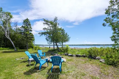 594 Warner Bay Road, Northern Bruce Peninsula, On N0h 2r0
