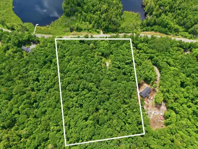 1731 FRASERBURG Road, Bracebridge, ON P1L 1X3