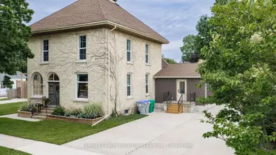 Detached in Goderich