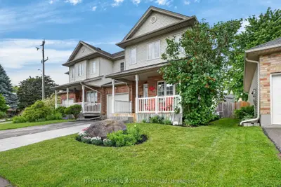Semi-Detached Condo in Wilmot
