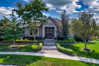 Detached in Woodstock
