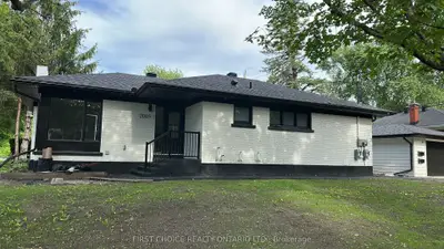 Detached in Elmvale Acres and Area