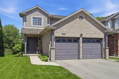 1789 DEVOS Drive, London North, ON N5X 4H9