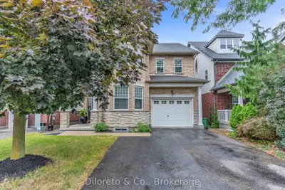 Detached in Guelph