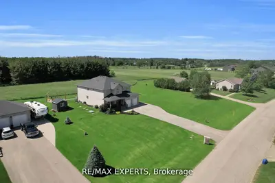 46 Scenic Drive, Mapleton, On N0g 1p0