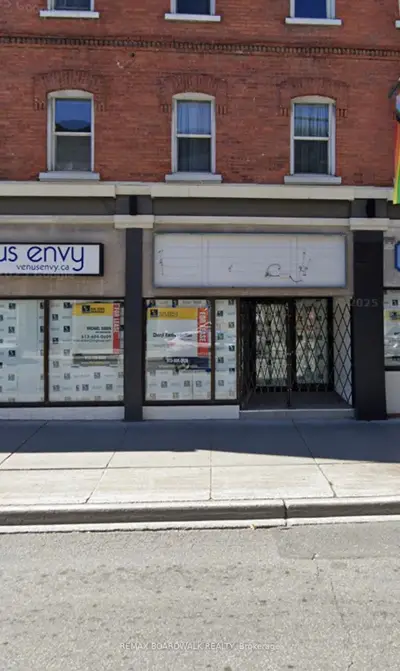 224 Bank Street, Ottawa Centre, On K2p 1w9