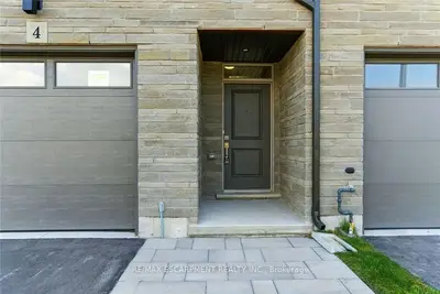 4 Clear Valley Lane, Hamilton, On L0r 1w0