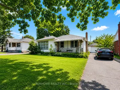 Detached in Thorold