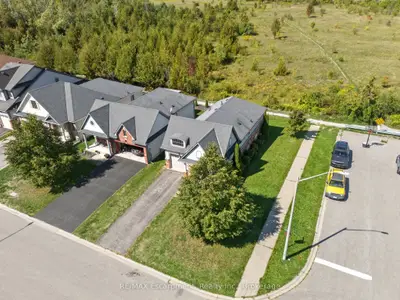 70 Cook Street, Kawartha Lakes, On K9v 0c7