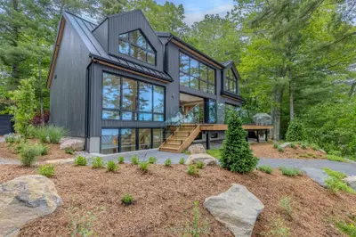 1291 Peninsula Road, Muskoka Lakes, On P0b 1j0