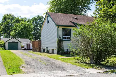 40 Ramey Avenue, Port Colborne, On L3k 2l3