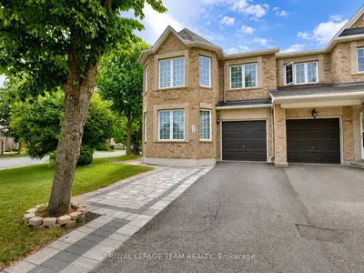 Att/Row/Townhouse in Barrhaven