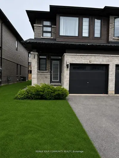 Att/Row/Townhouse in Brantford