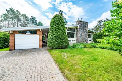 Detached in Deep River