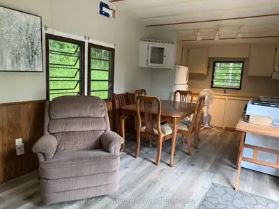 11 Ross Road, Magnetawan, On P0a 1l0