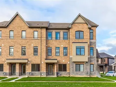Condo Townhouse in Niagara Falls