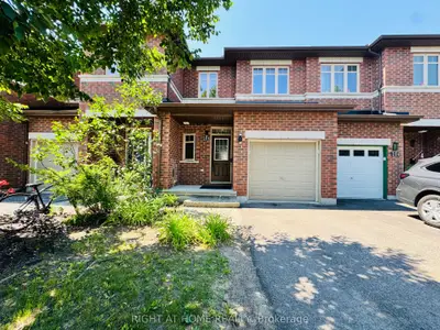 Att/Row/Townhouse in Kanata