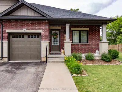Condo Townhouse in Ingersoll