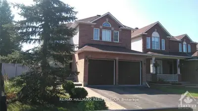 Detached in Hunt Club - South Keys and Area