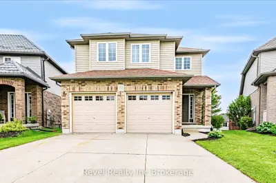 Detached in Woodstock