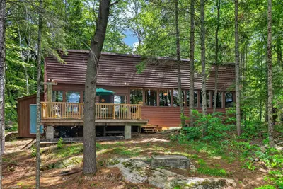 1053 East Walker Lake Drive, Lake Of Bays, On P1h 2j6