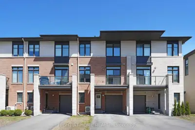 Att/Row/Townhouse in Blossom Park - Airport and Area