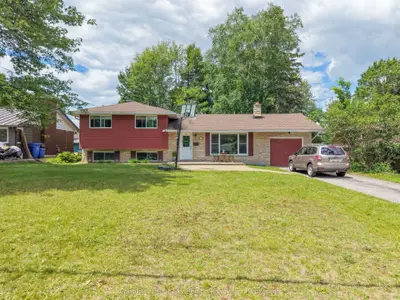 Detached in North Bay