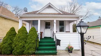21 Oak Street, St. Thomas, On N5r 1r5