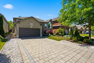 813 Leacock Way, London North, On N6g 5n5