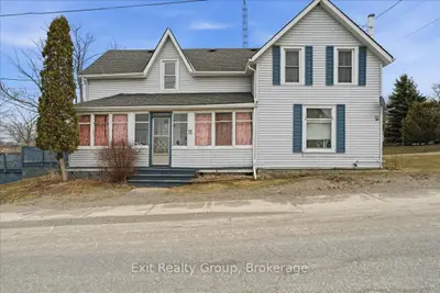 Detached in Prince Edward County
