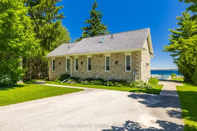 339605 Presqu'ile Road, Georgian Bluffs, On N0h 1s0