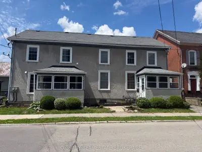 Duplex in Brockville