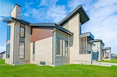 3533 Silverleaf Chase, London South, On N6p 0g8