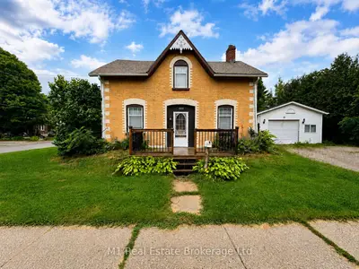 Detached in Centre Wellington