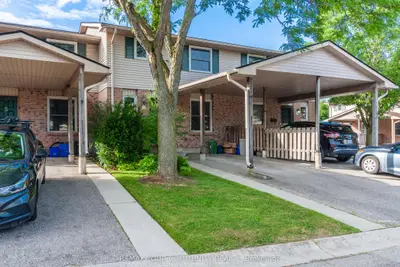 Condo Townhouse in London South