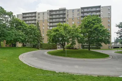 Condo Apartment in London South