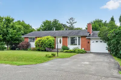 Detached in Stittsville - Munster - Richmond