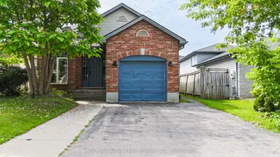 165 Thurman Circle, London East, On N5v 4z1