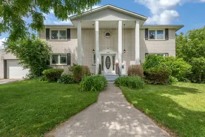 Detached in Kingston