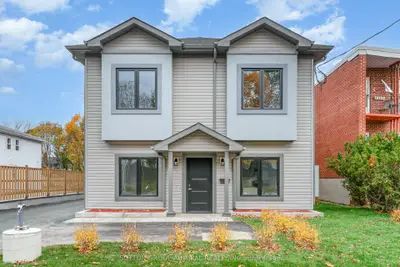 Fourplex in Cobourg