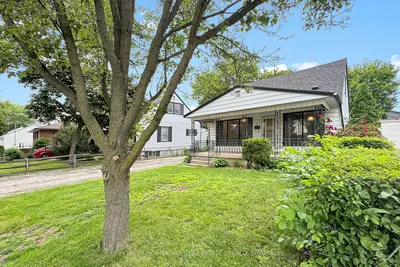166 Normanhurst Avenue, Hamilton, On L8h 5m8