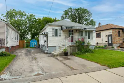 Detached in London East