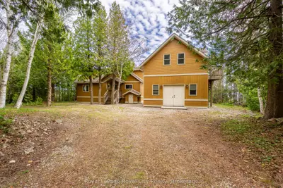 584 Warner Bay Road, Northern Bruce Peninsula, On N0h 2r0